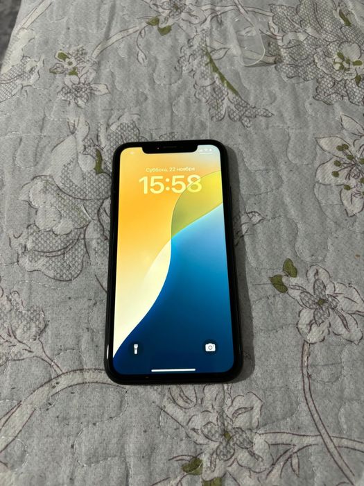 Продам Iphone XR