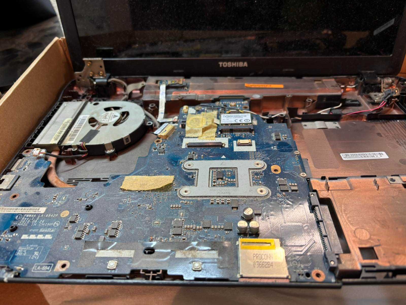 Продавам Toshiba Satellite C660-11Z за части