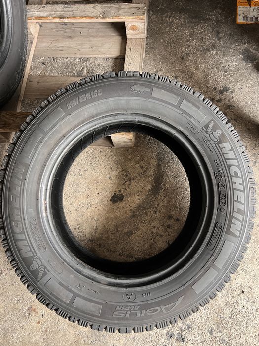 2 anvelope iarna 215/65/16 C , Michelin , DOT 2023
