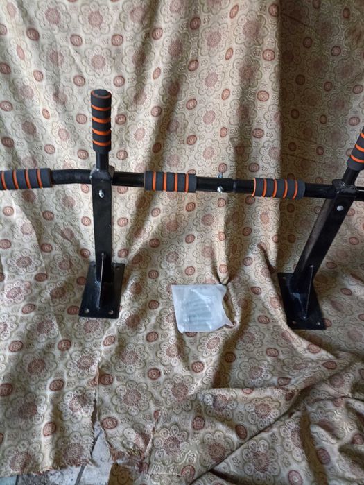 Продам настенный турник