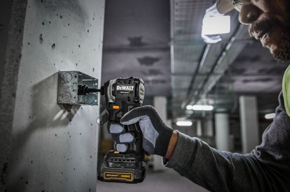Dewalt DCK200ME2GT 18V McLaren