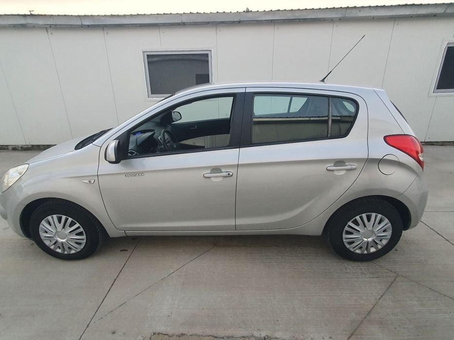 Hyundai i20 an 2011 euro 5 1.3L import Germania