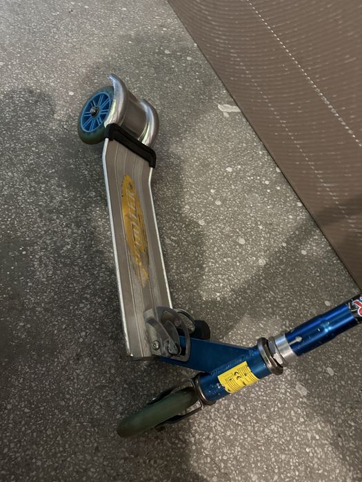 Trotineta din aluminiu ,folosita putin