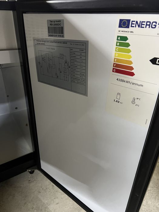 Vitrina frigorifica orizontala pentru mezeluri lactate si branzeturi