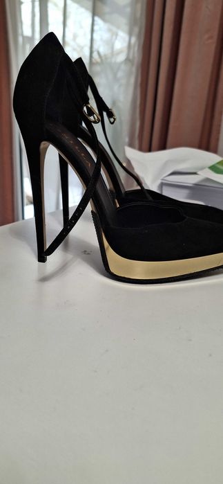 LeSilla pantofi de catifea