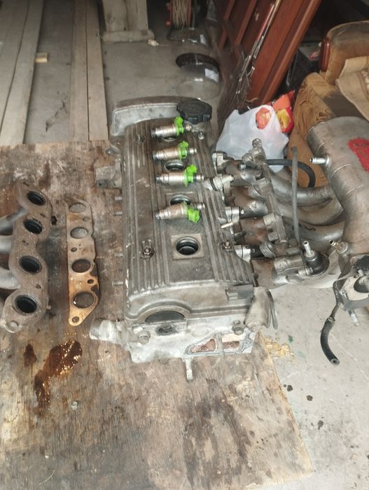 Продам головку 1.8 от калдины 7а Fe