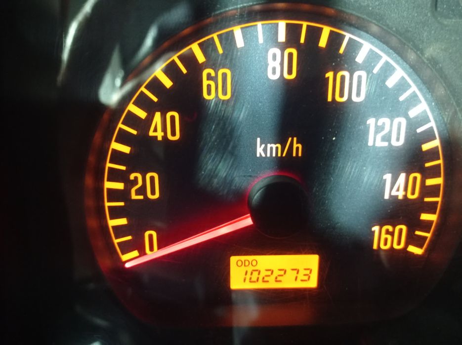 Isuzu 5 tonnali sotiladi 2020 yil