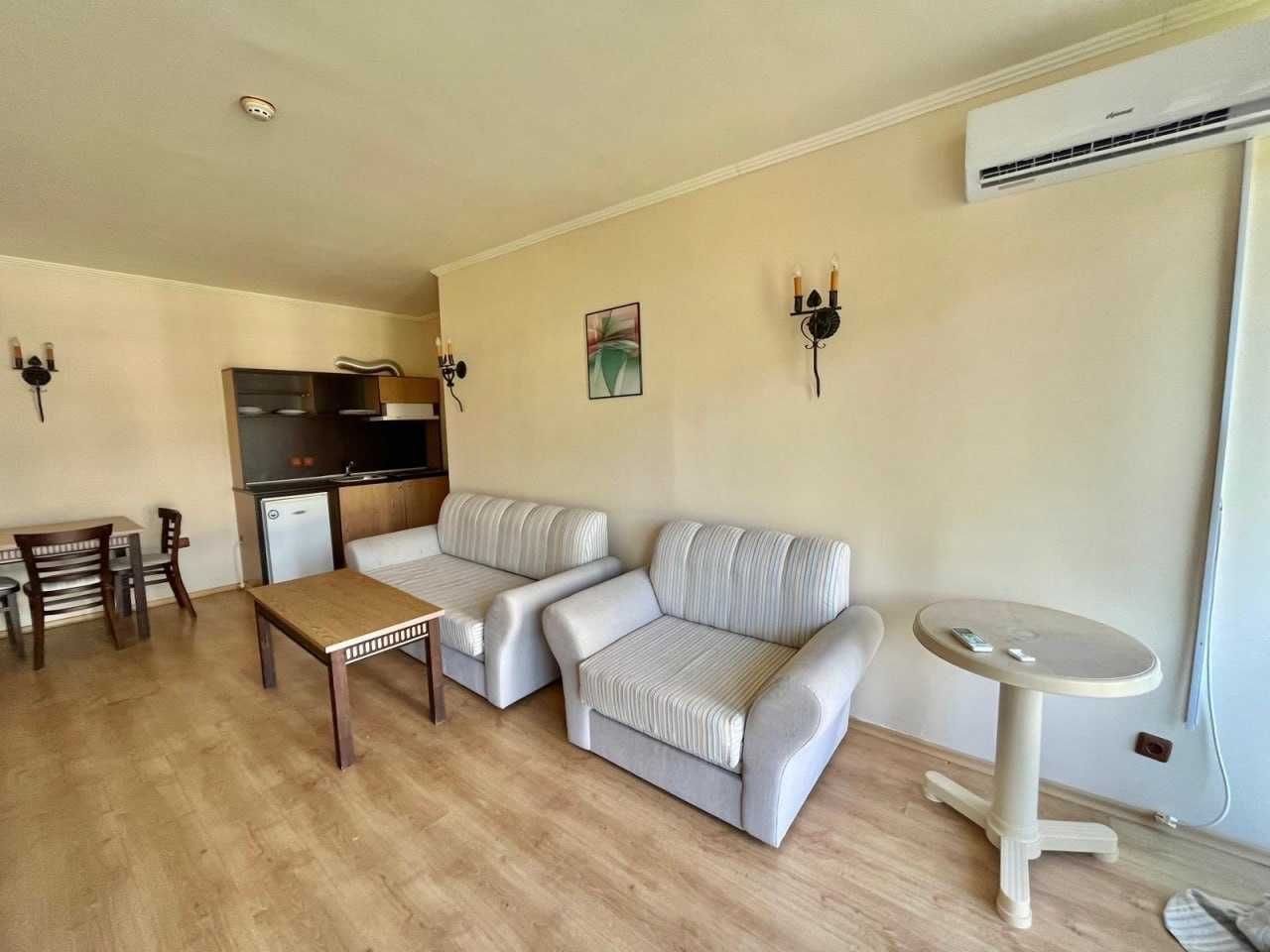 Продава се Двустаен апартамент в к.к. Елените - 64 кв.м за 704 €/кв.м - Снимка #2