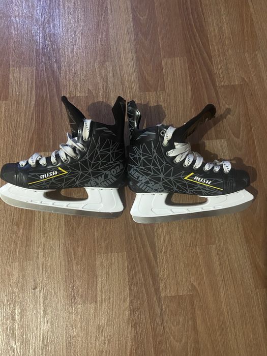 Продам коньки состояния идеальные