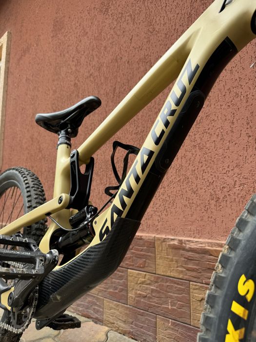 Santa Cruz Nomad C 4