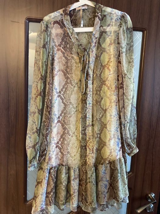 Оригинална рокля GUESS
