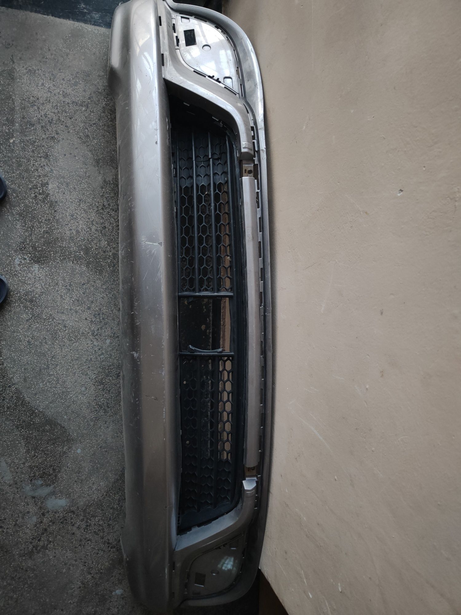 Части предна броня Jeep Grand Cherokee Summit