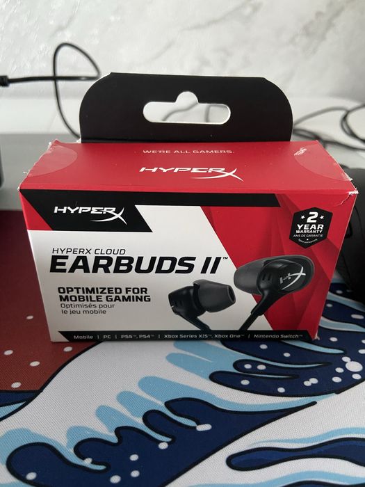 Наушники HyperX Earbuds