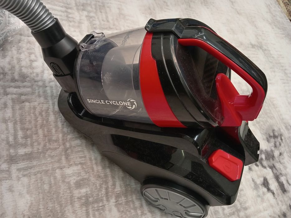 Пылесос новый фирмы Midea