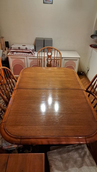 Vând masă lemn masiv