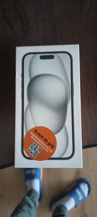 iPhone 15 simplu doar desfăcut din cutie 128 g