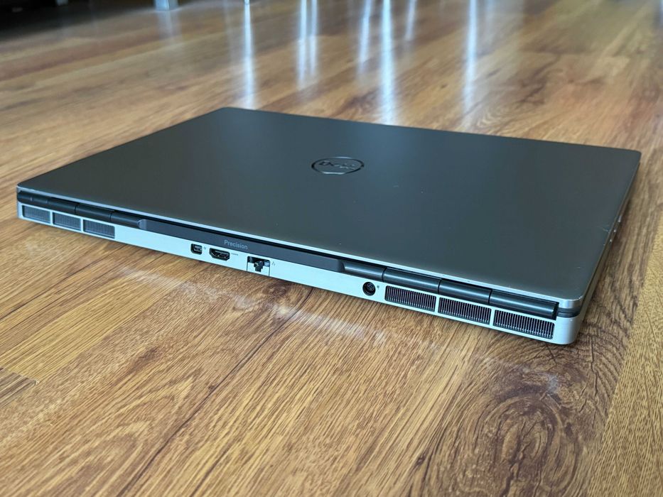 17.3' 4K UHD i9-10850H DELL Precision 7750 64GB DDR4/1TB/RTX 5000 16GB