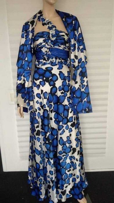 Новое вечернее платье.
Французский бренд REGINA.