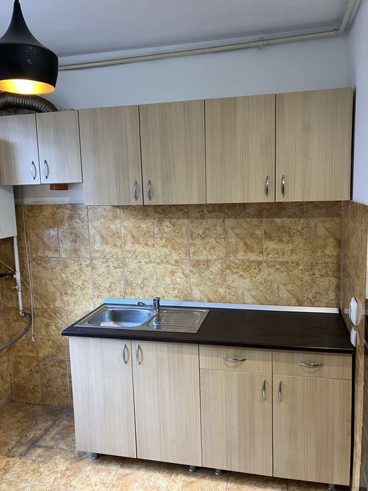Vand mobilier bucatarie in stare buna