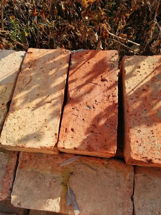 Cărămidă din demolări