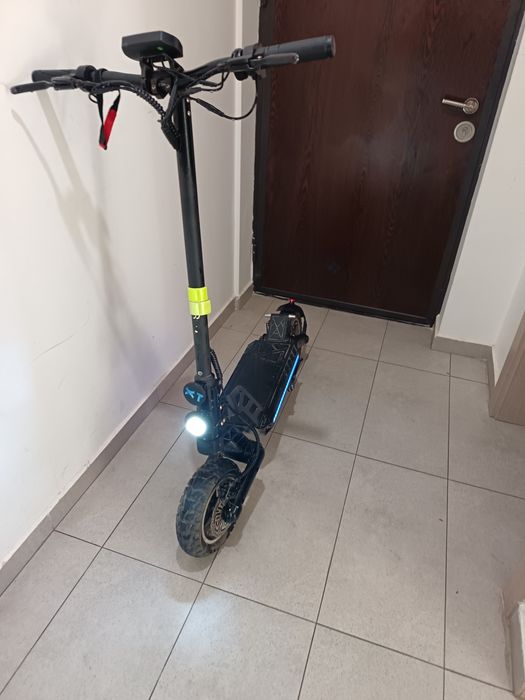 Vând tratineta mirya in stare forte bună merge cu 34 și are o autonomi