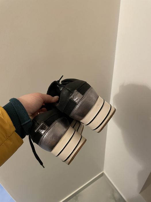 Papuci cu talpa inalta Zara