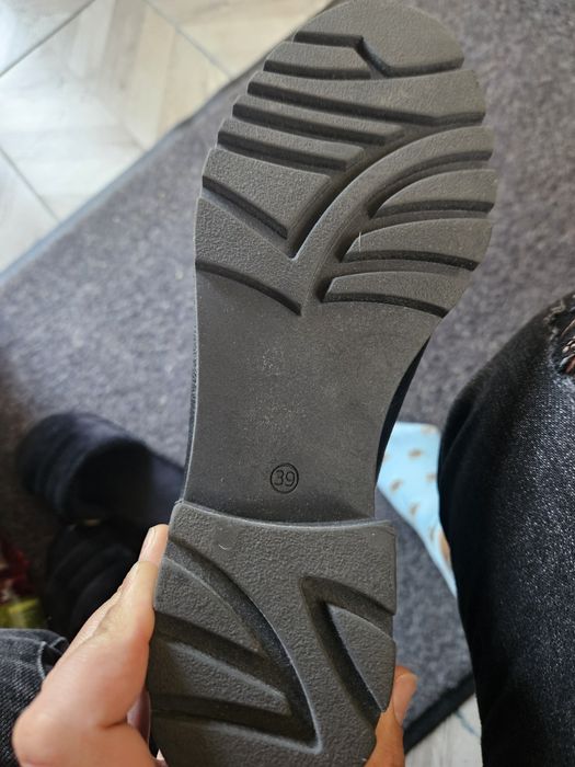 Ghete piele marimea 39