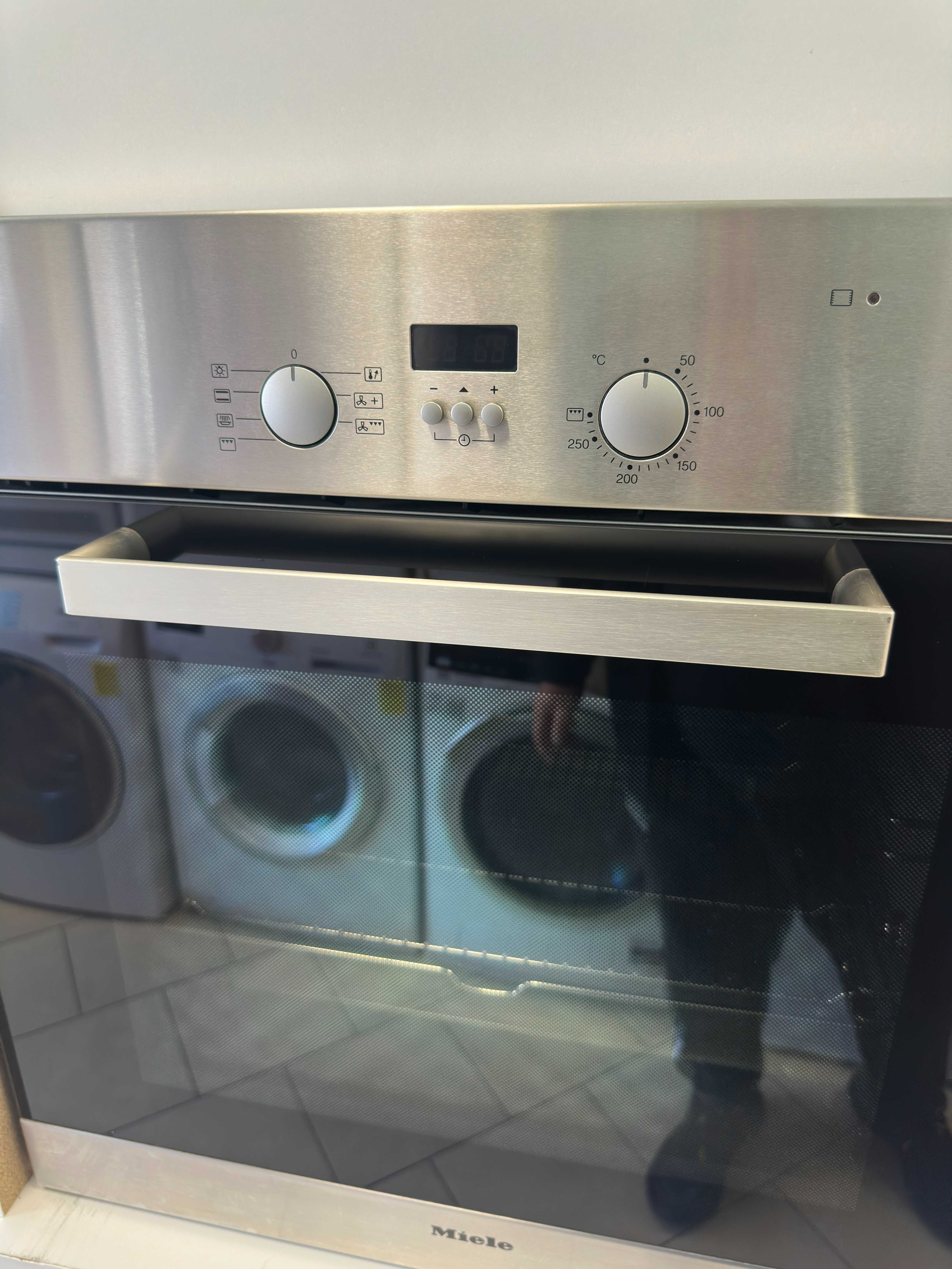 Miele H4215B фурна за вграждане