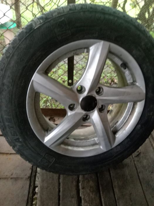 Vând Jante de aluminiu Renault megane.