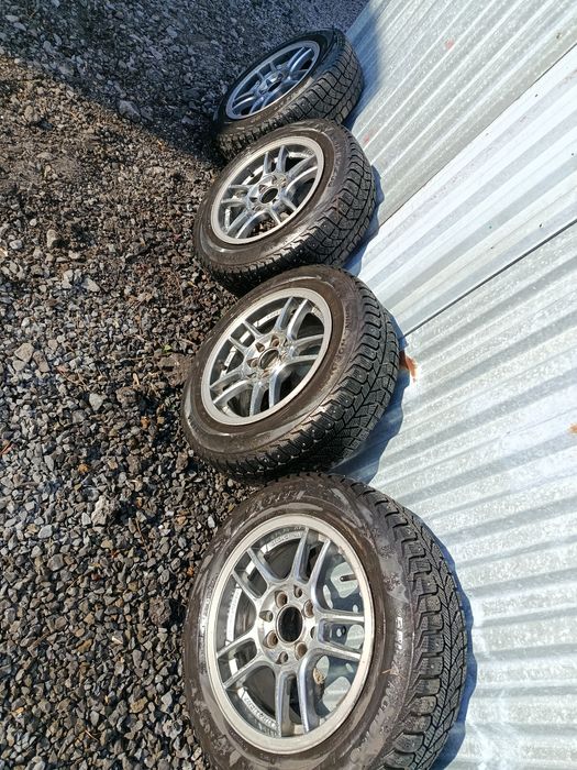 Продам комплект колес