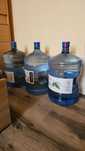 Vând 6 sticle de plastic de 19 l