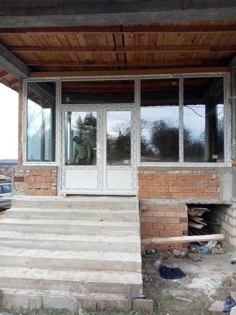 Обява за Изработка и Монтаж на PVC и Алуминиеви Врати и Прозорци