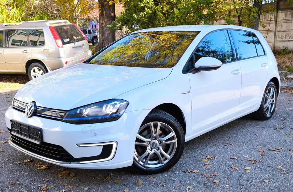 Volkswagen Golf Electric / cutie Automată