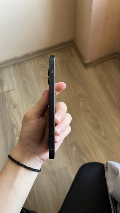 iPhone 12 black 64gb