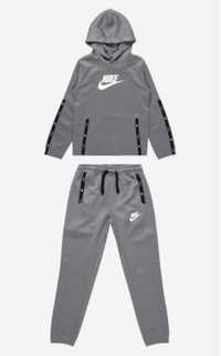 Nike Sportswear M /137-147/