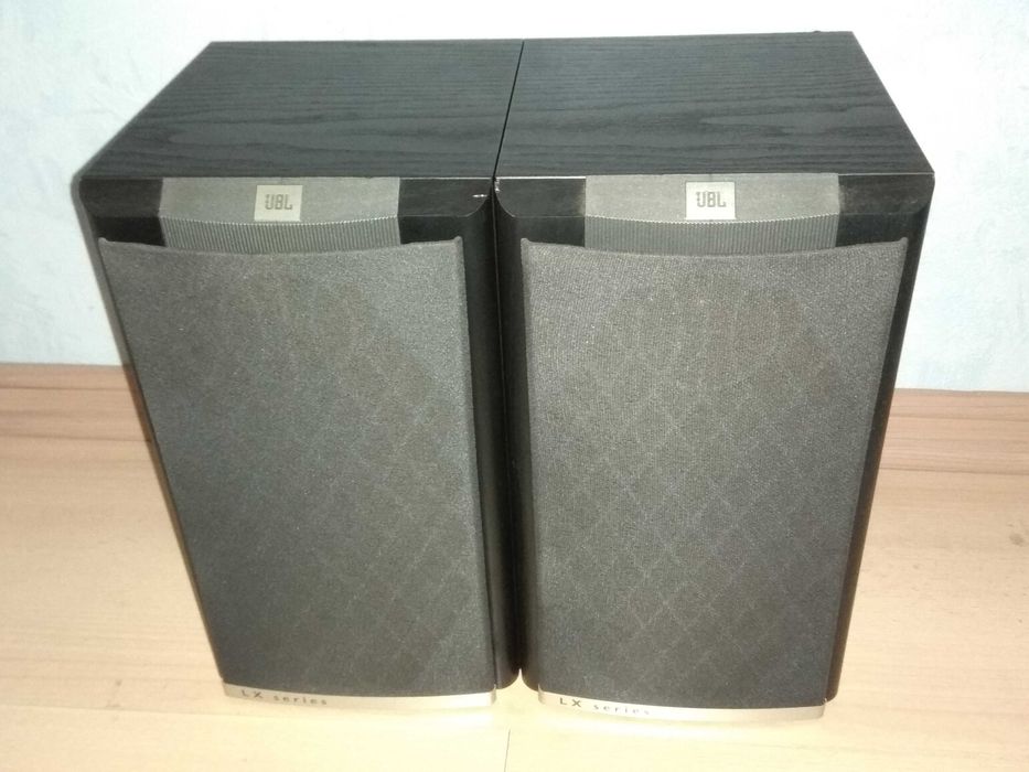 Двулентови тонколони JBL LX2001