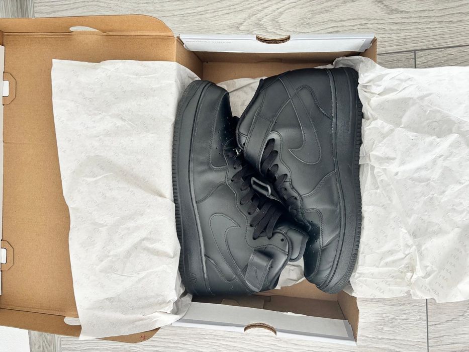 Vand Air Force 1 Mid 07' negrii