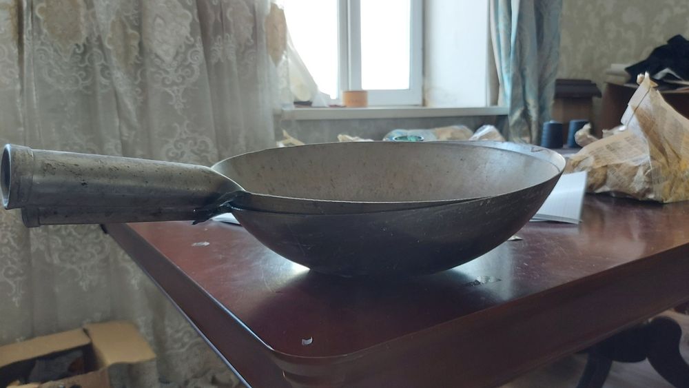 Вок сковорода с лопаткой