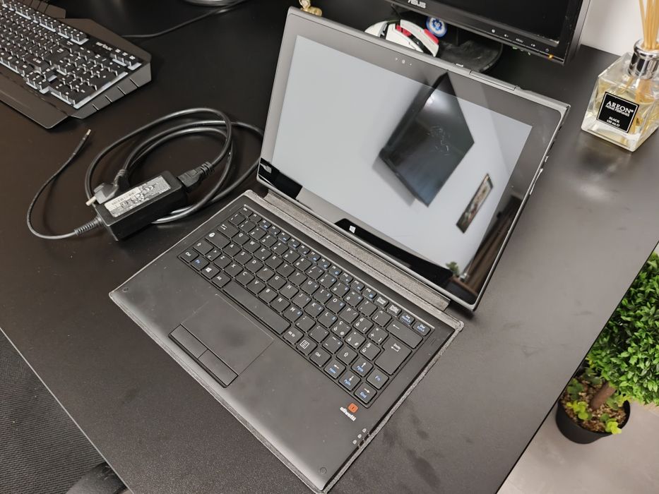 Tableta Olivetti W811 Windows 11 Home