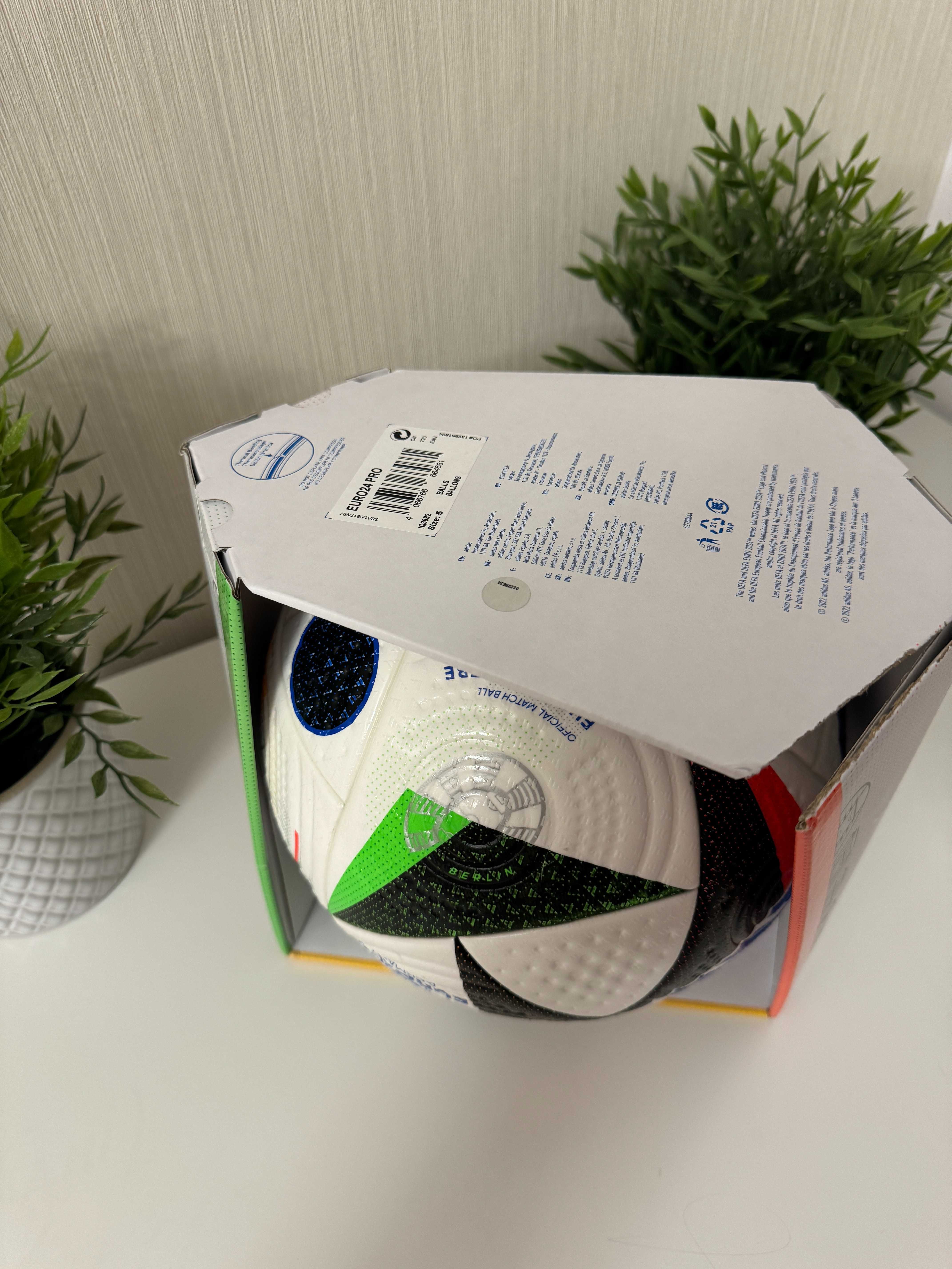 Minge de fotbal oficiala de joc Adidas Euro 2024 Pro