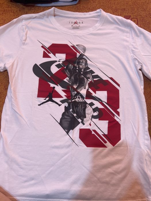 tricou jordan original marimea Xl copii perfect pentru S-M adulti