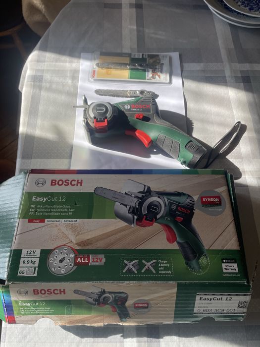 Акумулаторно трионче Бош