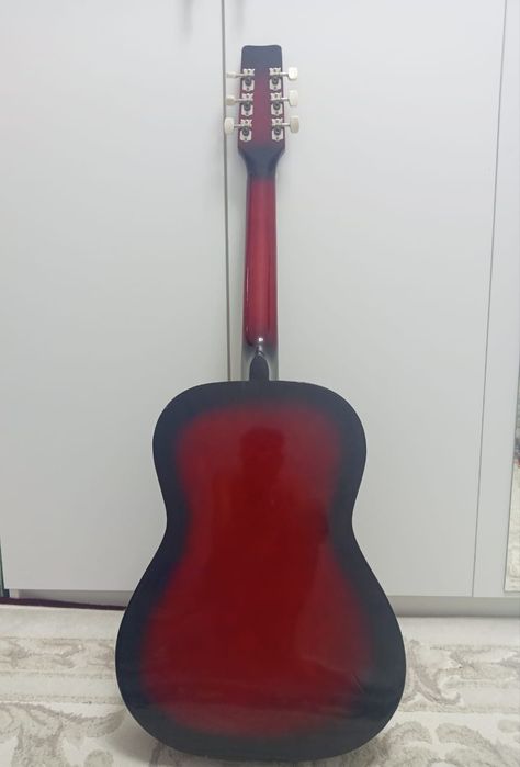 Гитара акустическая