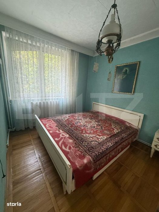 Apartament cu 3 camere, etaj intermediar, zona Centrala