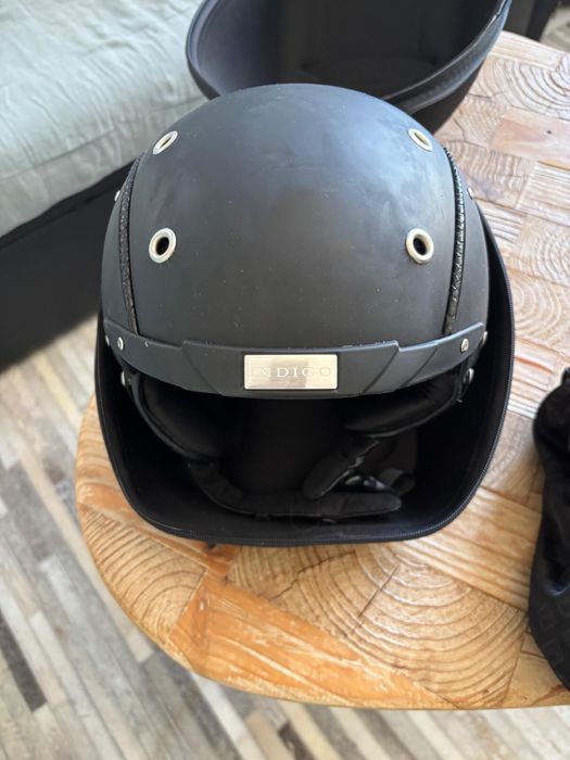 Indigo Ski Helmet Consulter with Snake Design