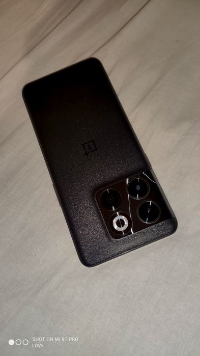 Обменяю продам One plus 10t 16/256