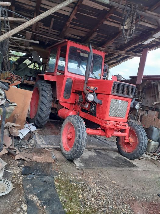 Tractor  universal u650