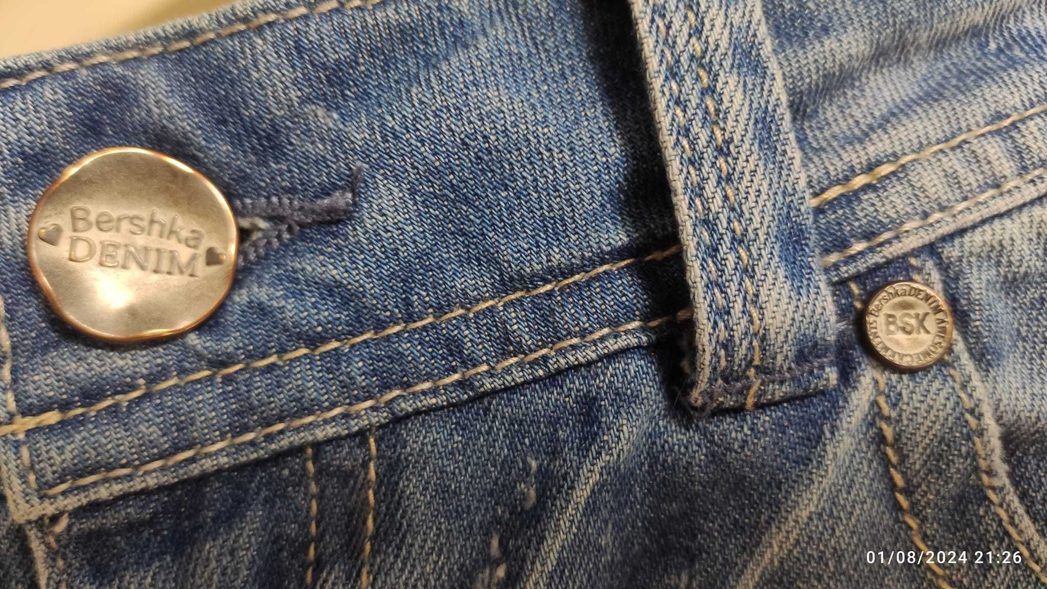 Къси дънкови Bershka L