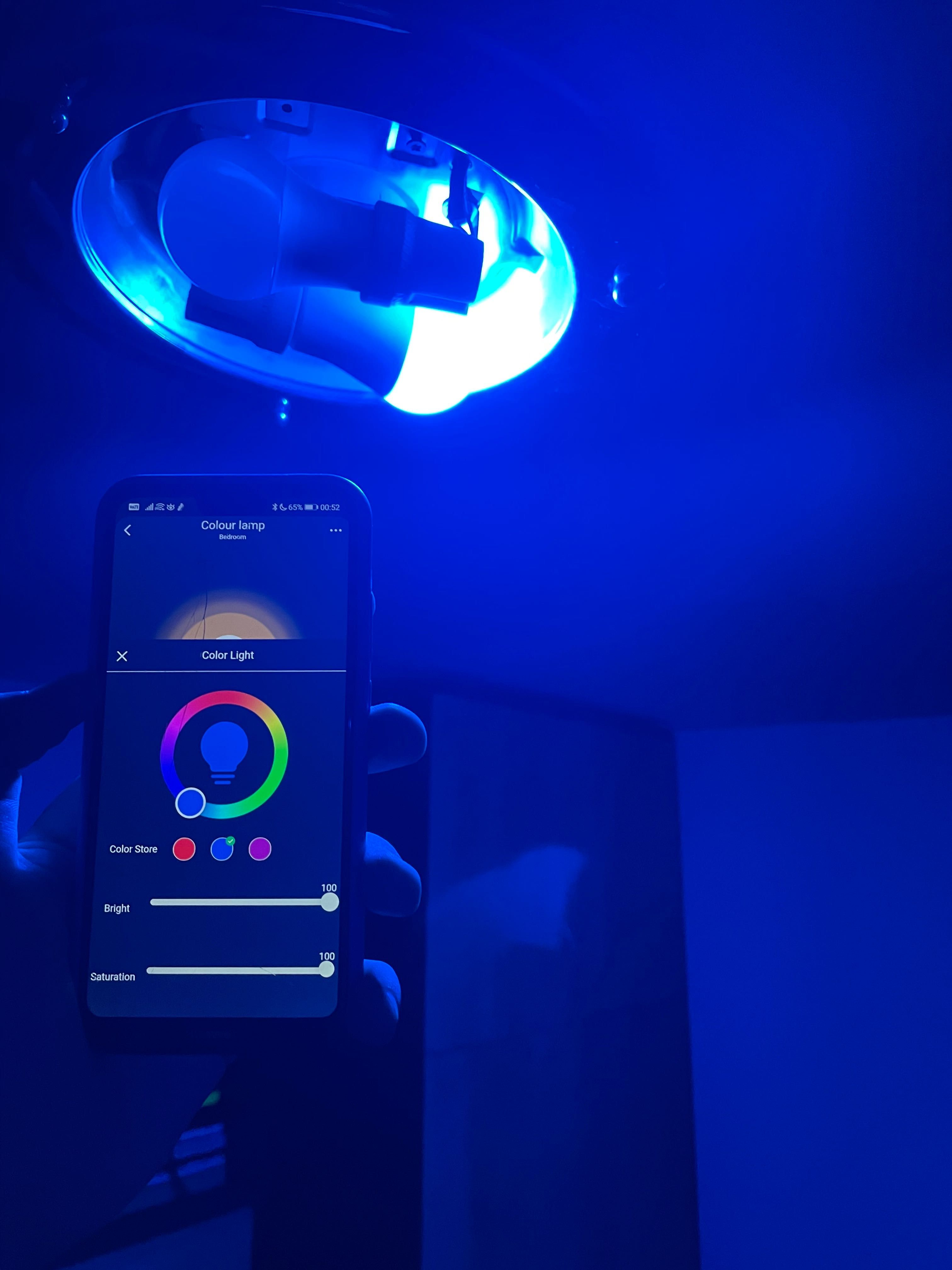 Смарт LED RGB крушка