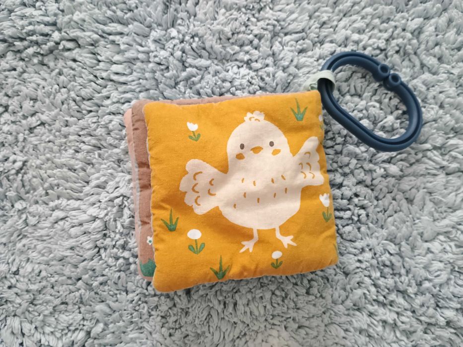 Бебешки играчки подходящи за количка и кошара